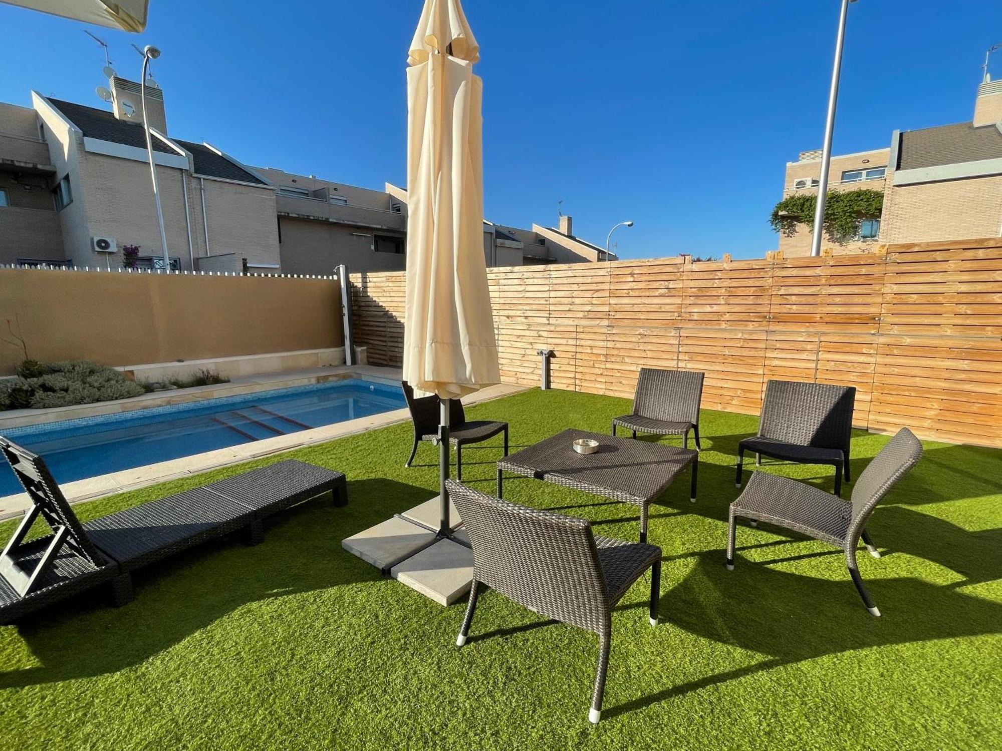 Valdevebas Chalet Con Piscina Madrid Exteriör bild