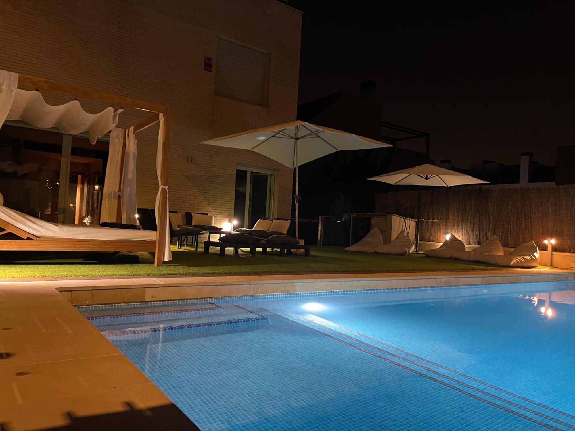 Valdevebas Chalet Con Piscina Madrid Exteriör bild